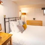 Beautiful Converted One Bedroom * 卡尔卡松
