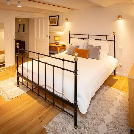 Beautiful Converted One Bedroom Carcassonne