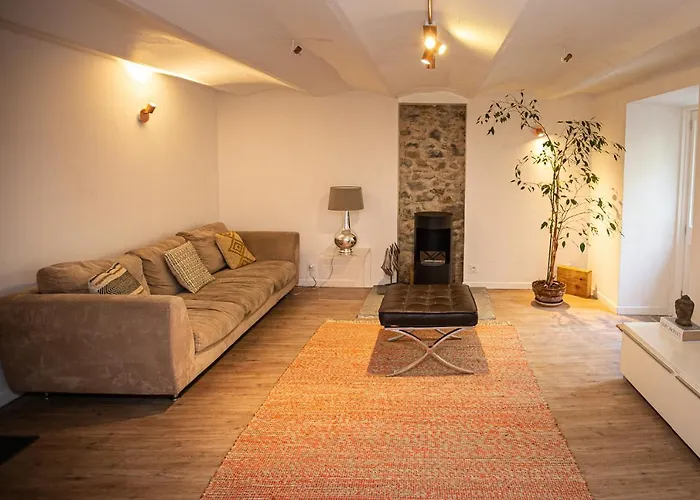 Beautiful Converted One Bedroom Apartment *