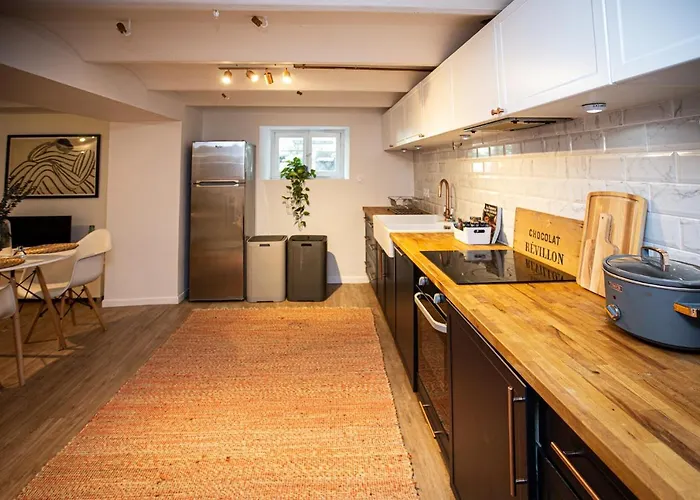 Beautiful Converted One Bedroom Каркассонн